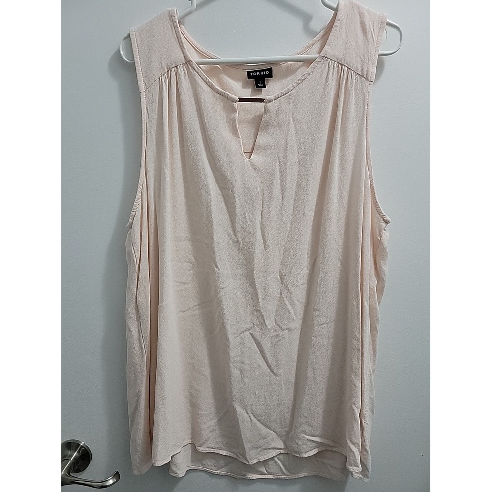 Torrid Pale Pink Summer Pretty‎ Tank Size 3 Rose Gold